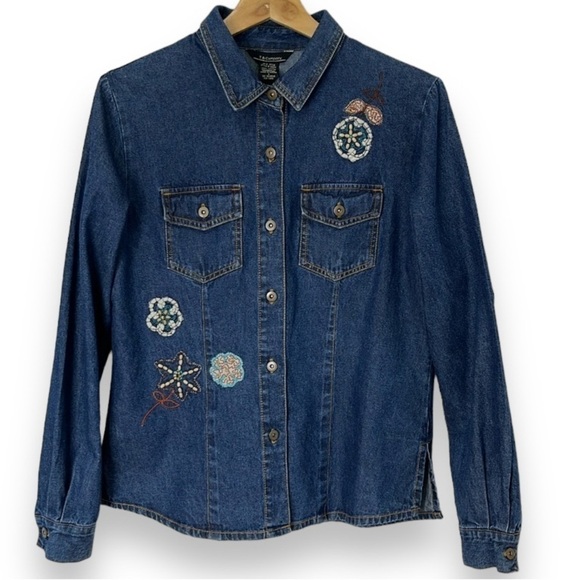 T & Company Jackets & Blazers - Boho Denim Jean Jacket Top Womens Size S Embroidered Beaded Beach Shacket Blue